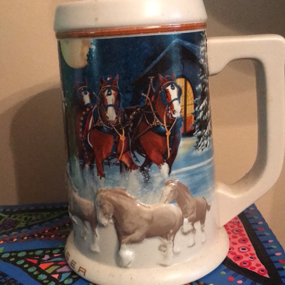 2005 Budweiser Holiday Stein New in Box